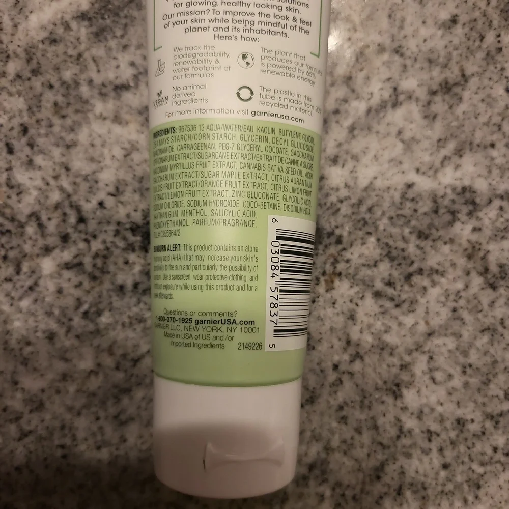 Garnier Green Labs Pore Perfecting 3 in 1 Cleanser, Exfoliate, Mask - Picture 3 of 3